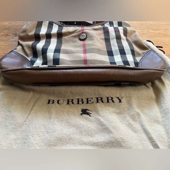 Burberry large size classic large hobo bag - Picture 12 of 15
